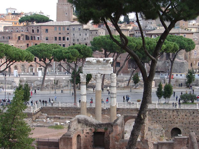 Roma Forumul Roman_B